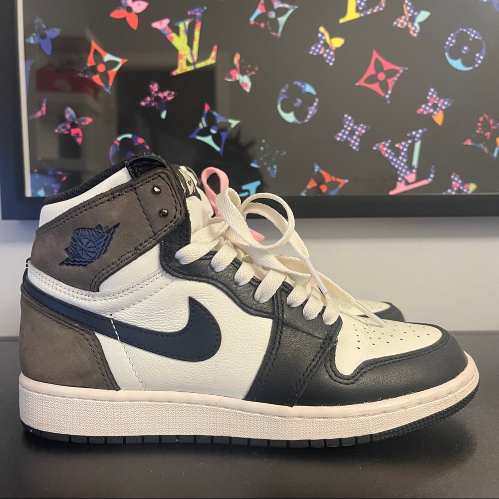Air Jordan 1s Dark Mochas